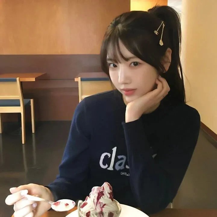 救命！我和前女友们做同事